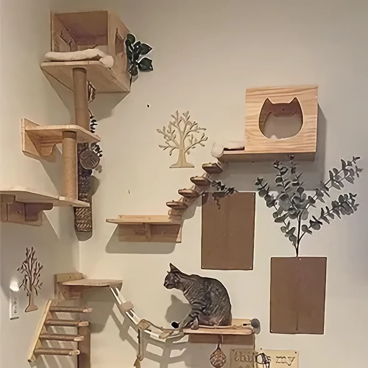 Arbre à Chat Mural avec Griffoir Sisal & Hamac